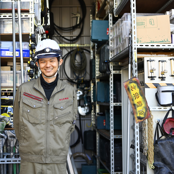 社員インタビュー|三重県津市 電気設備の設計施工管理 【北栄電設】